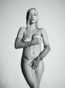 Rita-Oras-Perfect-Tits-in-Clash-Magazine-Topless-Photoshoot-Outtakes-%28NSFW%29-w7qbxq6i60.jpg