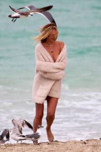 REPOST - Candice Swanepoel – Victoria’s Secret Photoshoot Accidental Nipslip Can47qchvxf1h.jpg