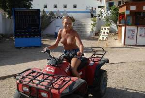 Russian-Girl-Monica-Egypt-vacation-adventure-%5Bx434%5D-s7qcp3ia1b.jpg