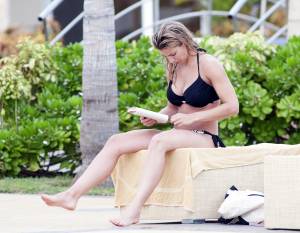 Gemma Atkinson – Bikini Cuba June 2015f7qd0j2zy7.jpg