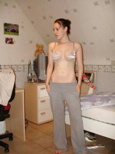 Amateur brunette teen showing her body [x36]-s7qekti2qd.jpg