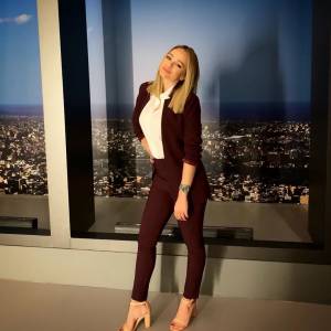 Xrysa Foskolou Feet (Greek Tv Presenter)-37qekolz1k.jpg
