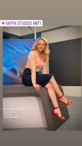 Xrysa Foskolou Feet (Greek Tv Presenter)-f7qekphi7k.jpg