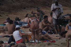 Spying Bikini Beach Candids [x137]h7qf1q8kfu.jpg