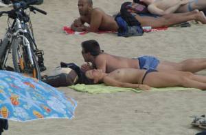 Spying Bikini Beach Candids [x137]v7qf1s421i.jpg