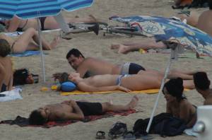 Spying Bikini Beach Candids [x137]-w7qf1sfqn7.jpg