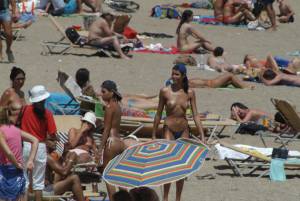 Sexy-Girls-On-The-Beach-%5Bx193%5D-j7qf2f4hyp.jpg