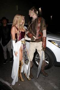 Megan Foxs Sexy Pantyless Upskirt at Halloween Party in West Hollywood (NSFW)-o7qhkskmqz.jpg