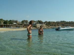 Amateur-Family-Greece-Vacation-%5Bx114%5D-o7qinciacr.jpg