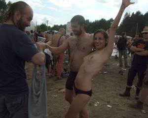 Amateurs Nude InThe Mud During Woodstock Eventr7qimuv0hq.jpg