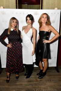 Emily Ratajkowski Shows Gorgeous Body in Sexy Dress at CODE8 NYC Launch Event-f7q0auwshb.jpg