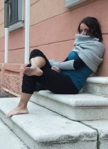 Feetosopher-Aiko - 2010-11-XX Winter barefooting (Mestre, Italy)-p7q1b78wkg.jpg