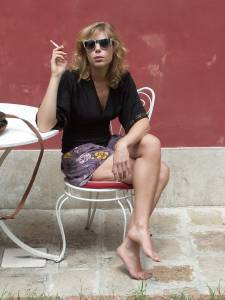 Feetosopher-Amanda - 2011-XX-XX Killer barefoot blonde (Venice-b7q1dmulmh.jpg