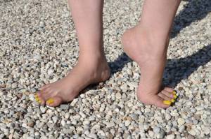 Feetosopher-Barefoot-Cecilia-2012-09-XX-First-outdoor-nude-sho-w7q3bprmzx.jpg