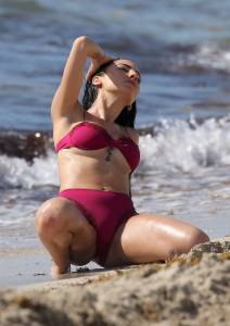 Giulia De Lellis – Topless Bikini Photoshoot on the Beach in Miami-07q4gd7lb0.jpg
