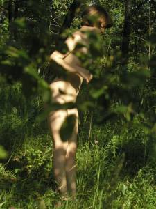 Naked girl in the woodsu7q4vt4q4r.jpg