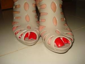 My-feet-and-long-toenails-x45-77q4v6tjb4.jpg