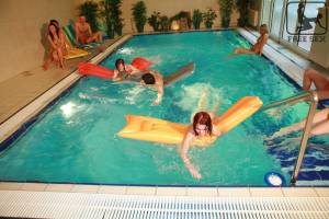 Teens-Swimming-Pool-Party-%28Nude%29-i7q4xd77es.jpg