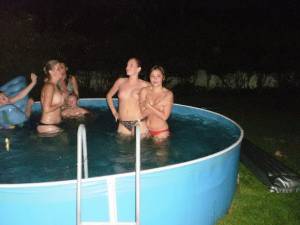 Teens Swimming Pool Party (NoNude)v7q4xamfjq.jpg