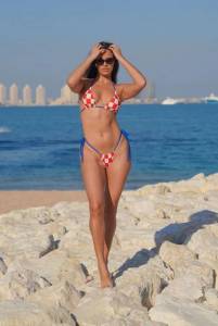 Ivana Knoll Flaunts Beautiful Ass and Boobs in Bikini at a Beach in Doha37q5iko2bg.jpg
