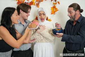 Nadia White & Audrey Royal - Thanksgiving the Hijab Way-i7q5ugoqoe.jpg