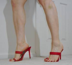 Ericas-Sexy-Feet-47q7guqk3c.jpg