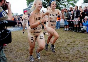 music-festival-nude-running-teens-public-t7q8qpvb3p.jpg