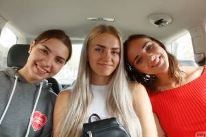 2020-06-03 Vero, Oxana, Lauma - Three Girls One Foresto7q90762ce.jpg