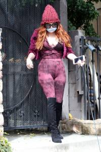 Phoebe-Price-Nipple-Slip-While-Out-In-LA-f7q98awn02.jpg
