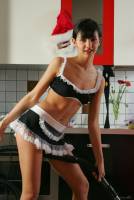 Dena-housemaid-24-y7qjirjuoy.jpg