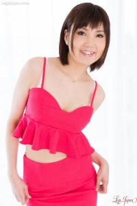 Karen Kosaka - Pretty in Pink-q7qnd8vpsr.jpg