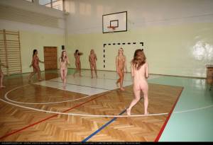 Nude in Gymnasium-27qoj1grt1.jpg