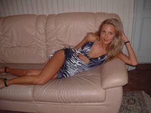 Blonde Horny and on Vacation 50+ pics-o7qps3ugom.jpg
