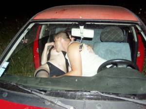 Sex In Car With 2 Drunk Girls (252 Foto)-p7qq6oxzss.jpg