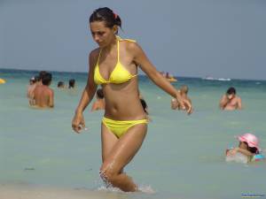 Beach Pictures Found On The Internet-47qqv8d4pm.jpg