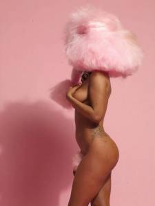 Lady Gaga Expose Breasts in V Magazine 2009 Topless Photoshoot Outtakes (NSFW)07qs3bi3d0.jpg